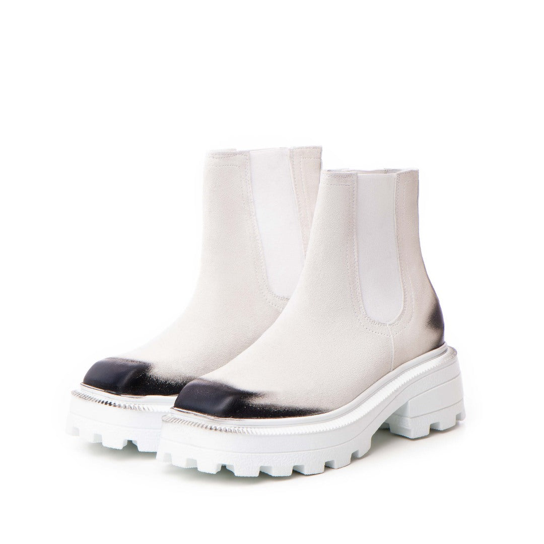 Bocanci Merlin Mini din piele intoarsa alba
