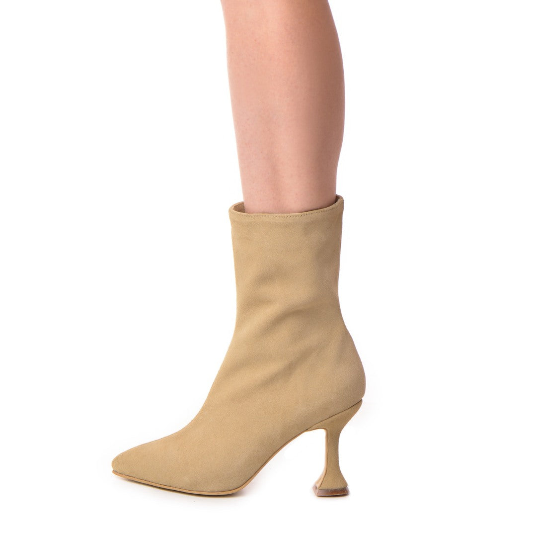 Botine Zaha din piele naturala intoarsa