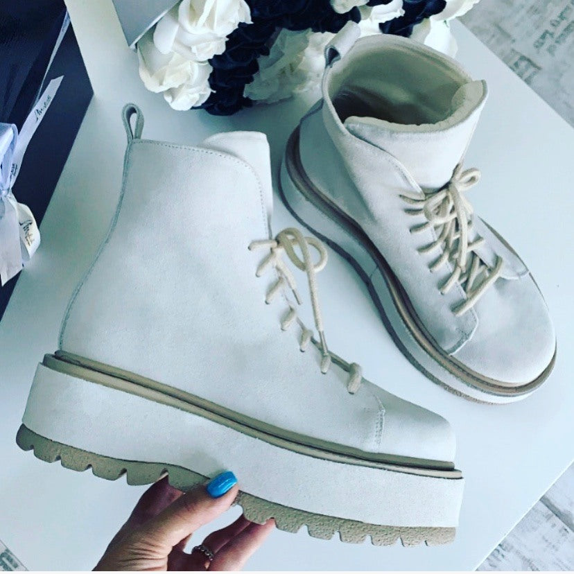 Bocanci cu talpa groasa Alpha White