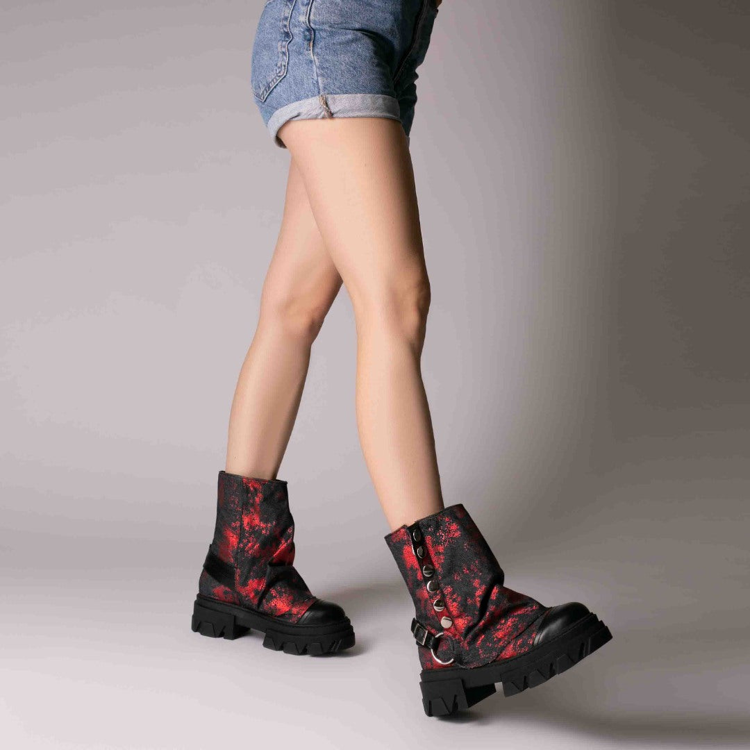 Bocanci Dama Supreme din material de Blug Red
