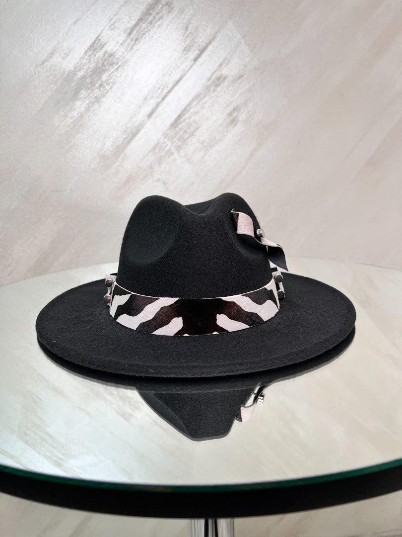 Palarie Neagra cu Bentita de Piele Alb Negru