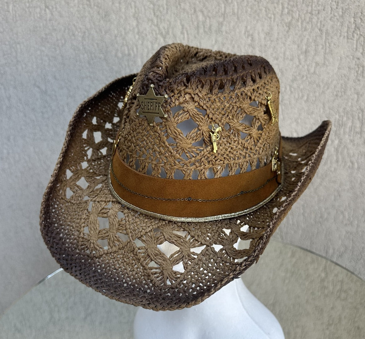 Palarie Maro De Vara Cu Accesorii Aurii