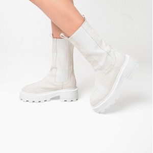 Bocanci Merlin din piele naturala intoarsa alba