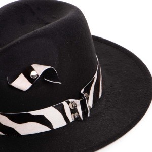 Palarie Neagra cu Bentita de Piele Alb Negru