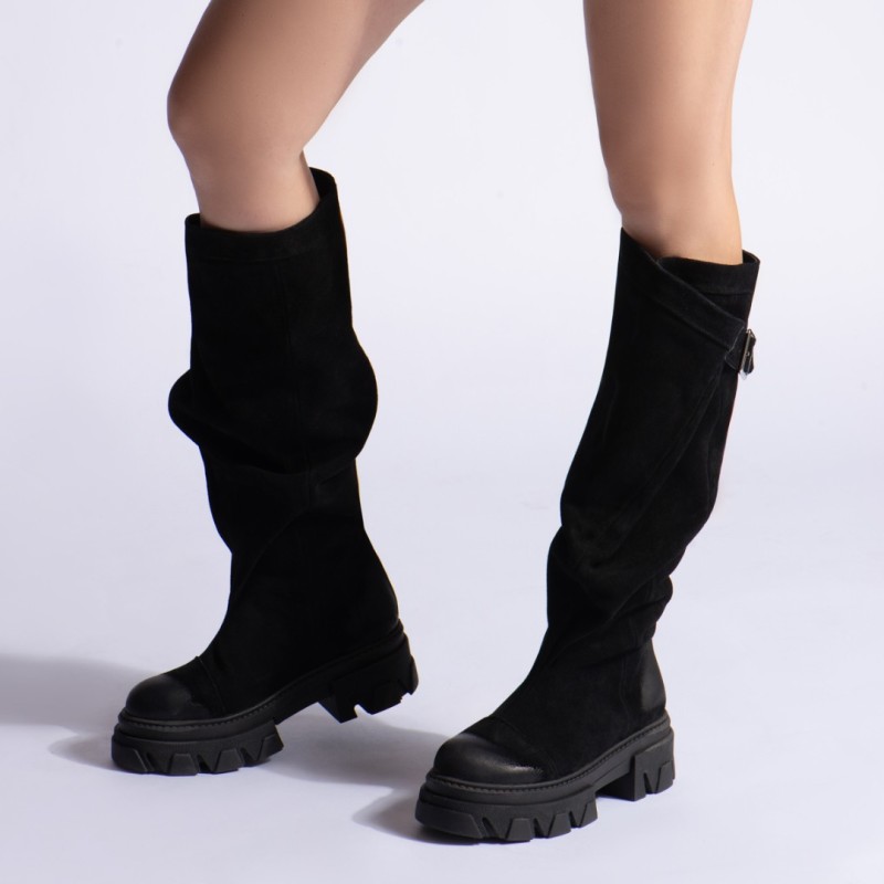 Bocanci piele intoarsa de dama fronsate Trisha Black