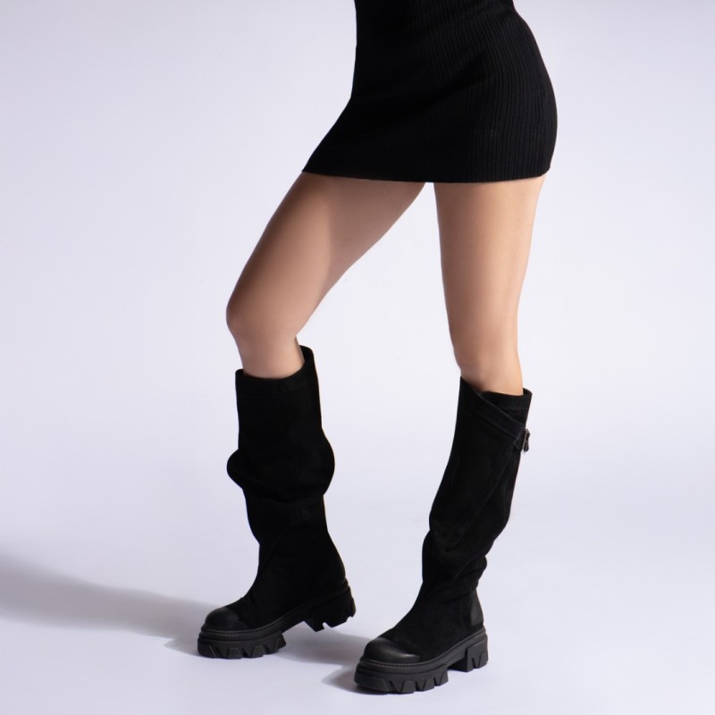 Bocanci piele intoarsa de dama fronsate Trisha Black