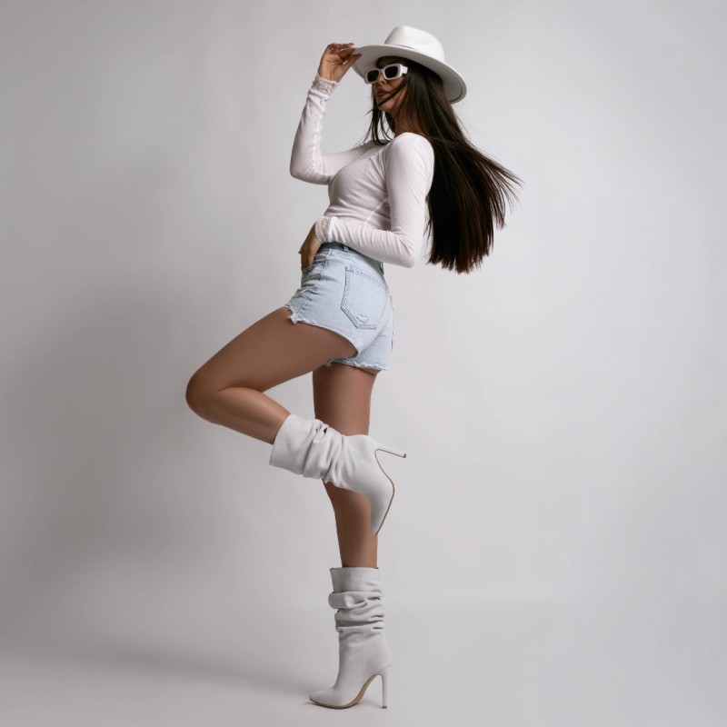 Botine dama Space White din piele naturala intoarsa