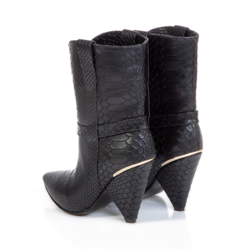 24h Ciocate Midnight Black 24h Ciocate Midnight Black