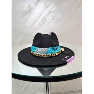 Palarie Neagra cu Bentita Colorata